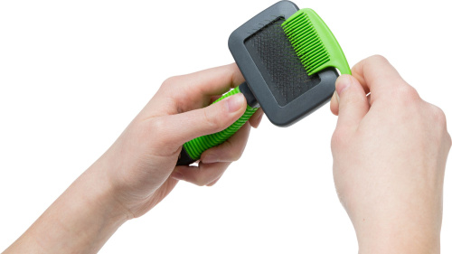 Щетка-пуходерка с расчёской 14х7 см для грызунов