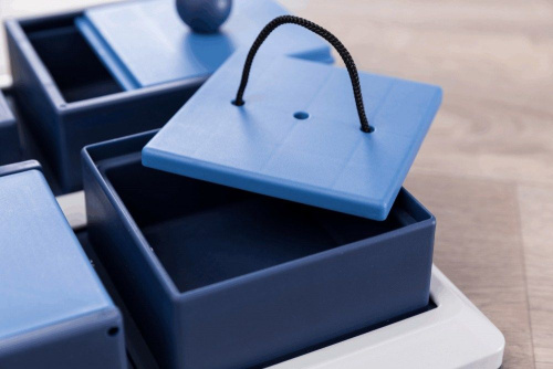 Развивающая игрушка для собак Poker Box, 31х10х31 см